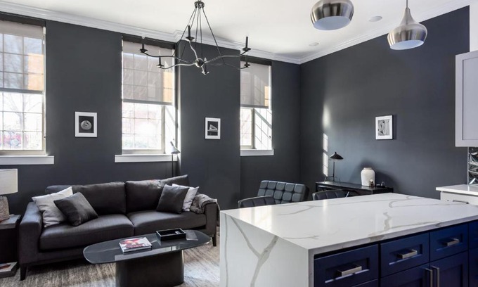 Near Southside Apartment | FRONTDESK Revitalized 1 BR Apt near City Museum