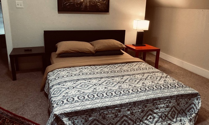 Capital View House | Full Home One Block from UAMS