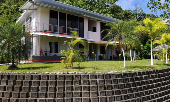 Playa Hermosa Apartment | Fully equipped 2-bedroom apartment close to mountains and beach with great WiFi