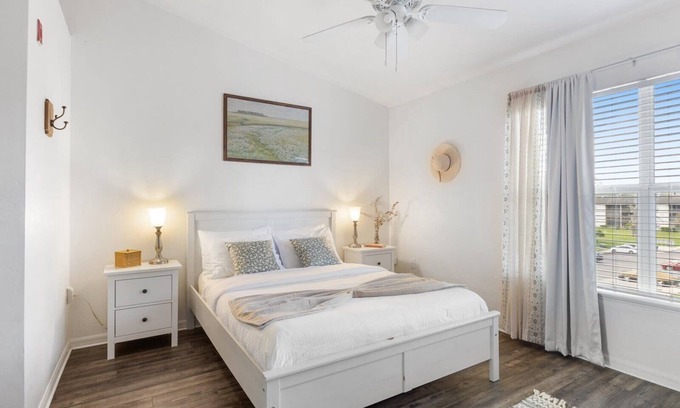 Gainesville Condo | Fully-Equipped 2BD Condo - Convenient & Inviting🌟