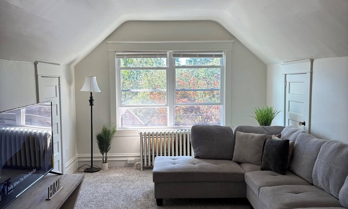 Camp Hill Apartment | Fully Furnished 1-Bedroom Apartment, Newly Renovated & Move-In Ready