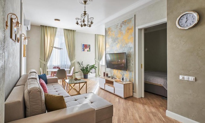 Minsk City Centre Apartment | Fully Renovated 2Bdr Apt in the Heart of Minsk