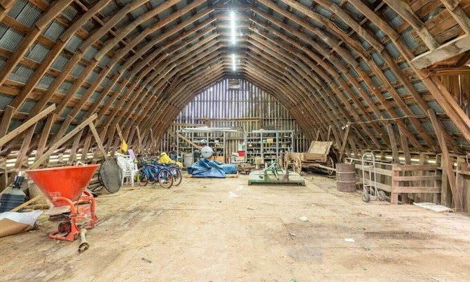 Wildwood House | Fun-Size Farmhouse w/Pool 15 Min to Chattanooga