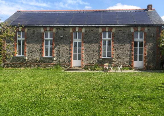 Chanzeaux House | Gîte -Belle Maison dans une ancienne école-Tarif réduit hors WE !