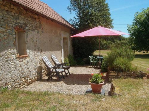 Lurcy-Levis House | Gîte de charme à Lurcy-Lévis, campagne calme, vélos à disposition - FR-1-489-580