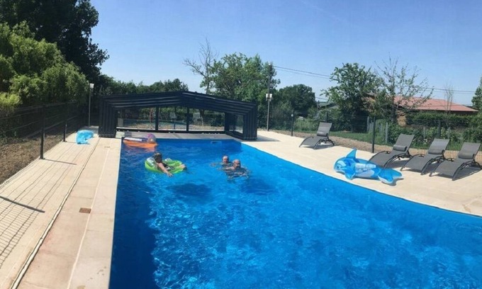 Chatillon-sur-Broue House | Gîte de l'étanchée