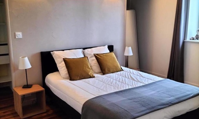 Saint-Leon House | Gîte en pleine nature, terrasse, 11 pers. max - FR-1-489-440