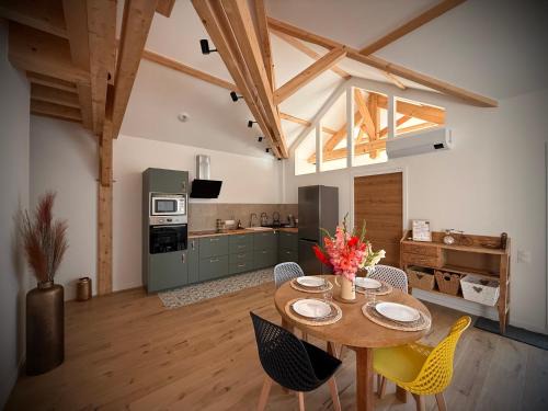 Sainte-Marie-sur-Ouche House | Gîte La petite Reine de l Ouche