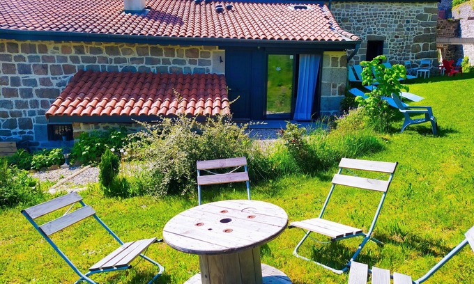 Saint-Bonnet-le-Chateau Other | Gîte Ma Boutique Hôtel in La Bâtisse aux Lanternes sleeps 30 with garden