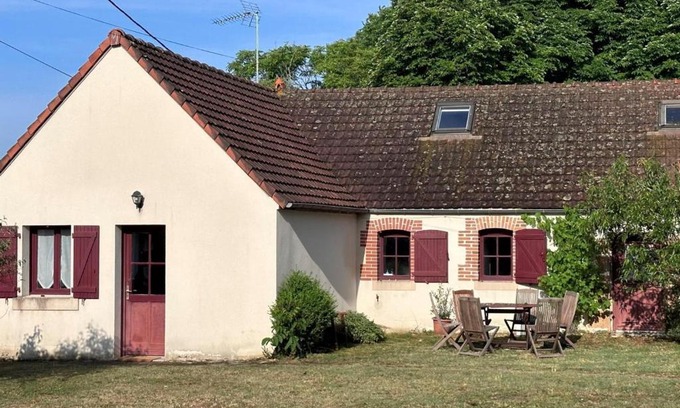 Toulon-sur-Allier House | Gîte paisible avec poêle à bois proche réserve naturelle - FR-1-489-463