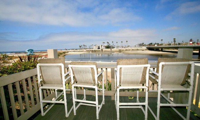 Townsite House | G25 - Palm Beach Cottage