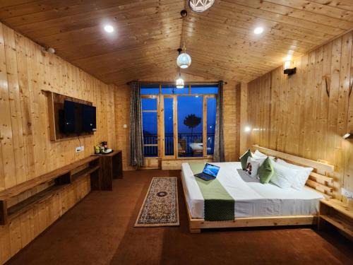 Matiana House | Gadegal Homestay Narkanda - Rooms & Pahadi Café