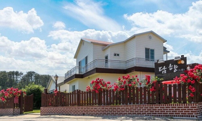 Naegan-ri Apartment | Gajok Pension