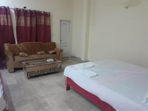 Lahore Hotel | Galaxy Inn Hotel