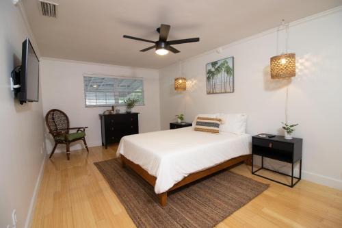 North Beach House | Game Room, near Navy Base, Hannah Park and Beach!