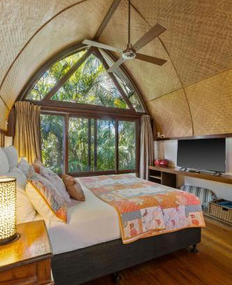 Byron Bay Cabin | Garden Burees
