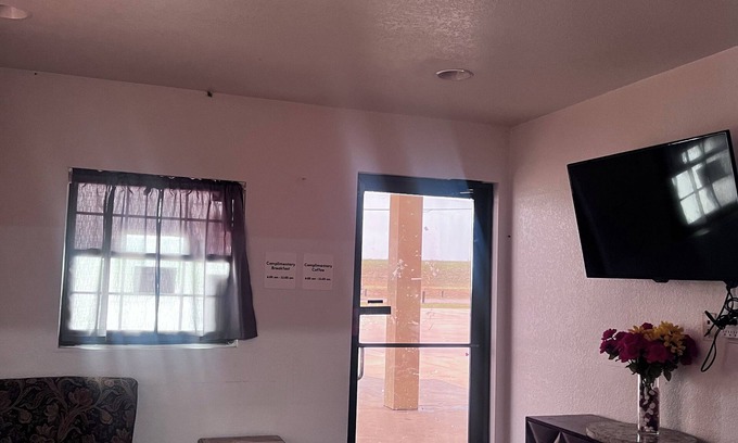 Pearsall Hotel | garden inn and suites