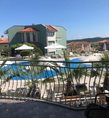 Budjaka Apartment | Gardenia Vacation Settlement