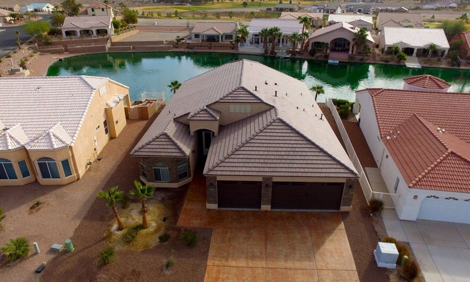 Fort Mohave House | Gated Los Lagos Community on Man-made Lake, next to Golf Course *30 day min stay
