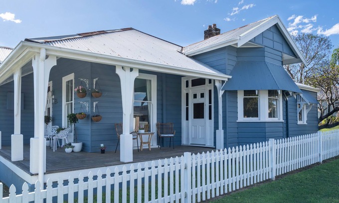 Cessnock Cottage | Gateway to the Vineyards *Jacuzzi* Federation Entertainer home