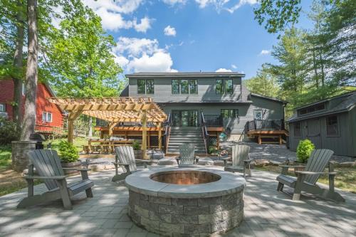 Oakland House | Gathering Place