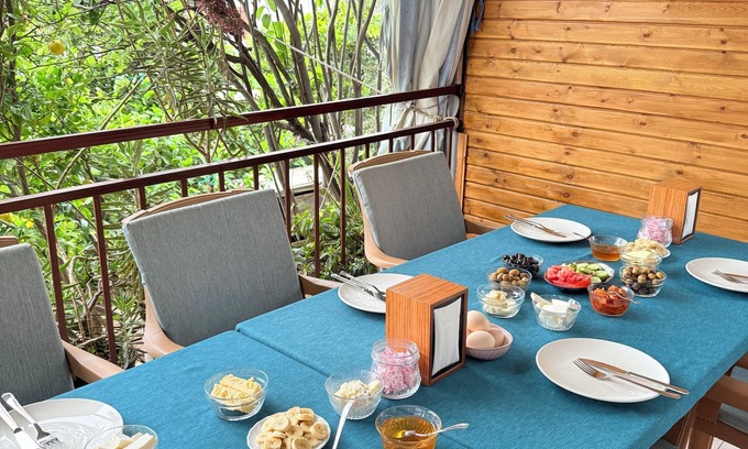 Karaoz Bed & Breakfast | Gelidonya Pansiyon
