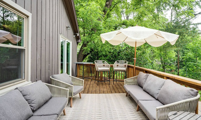 Williams Bay House | Geneva Lake Adventures: Family Retreat w/Patio