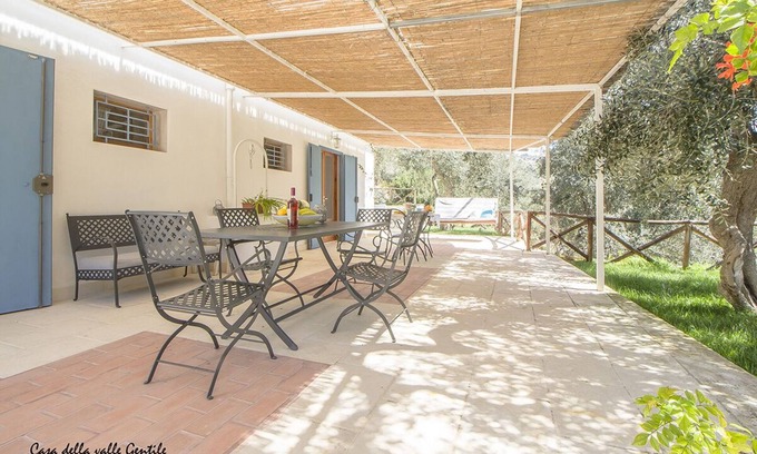 Mattinata House | Gentle Valley House No. 1