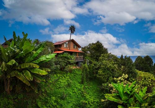 Tsikhisdziri House | Geophysical Station in Tsikhisdziri