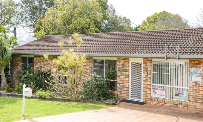Berry Cottage | George St Cottage Berry in town