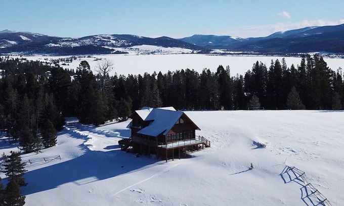 Philipsburg Cabin | Georgetown Lake Escape with Starlink