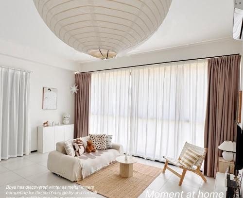 George Town Apartment | Georgetown Seaview & Cityview Childroom Infinity pool with Carpark