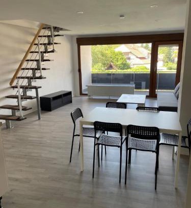 Eschelbronn Apartment | Geräumige Ferienwohnung Eschelbronn