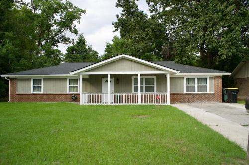 Savannah House | Getaway at 26 Oxford Ct