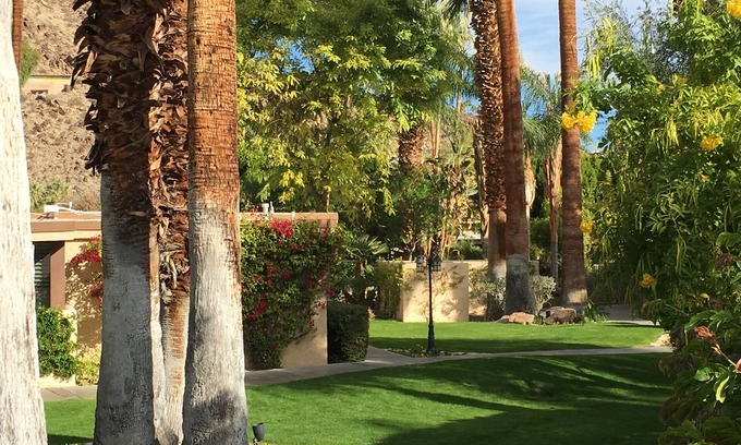 Historic Tennis Club Apartment | GetAways at Palm Springs Tennis Club
