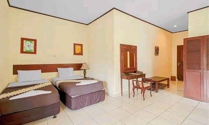 Megamendung Hotel | GG House Happy Valley