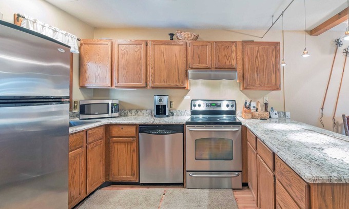 Telluride House | Ghostriders 5 by Avantstay 2 Bedroom Condo Near Main Street, Hiking & Skiing STR Permit #3571