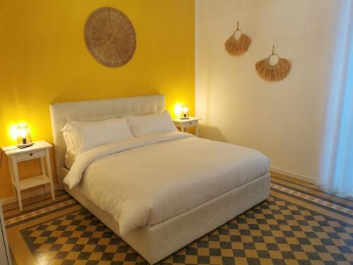 Alassio House | GIALLA Ridi Che Ti Passa