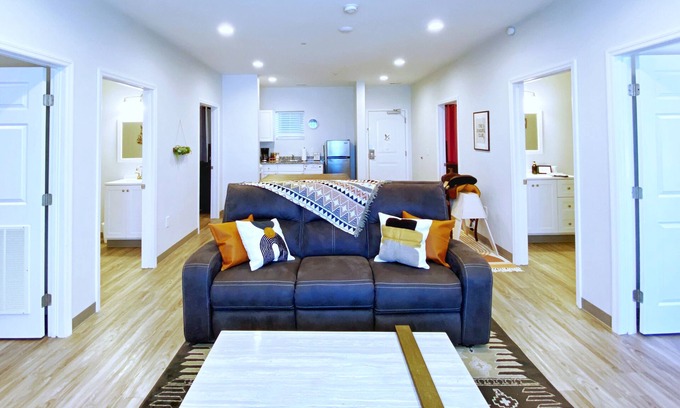 Five Points Condo | Giddy Up in East Suites! 4 bd/2 ba! Walk everywhere in East Nash!