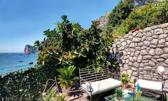 Marina del Cantone Apartment | Ginestra Beach Suite - Marina del Cantone