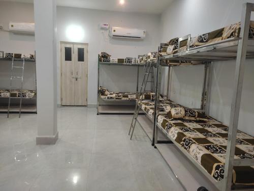 Mathura Apartment | Giri Ashraya