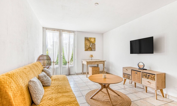 Begadan House | Gîte Barrail du Moulin in the Heart of the Médoc Vineyards, Between Estuary and Ocean