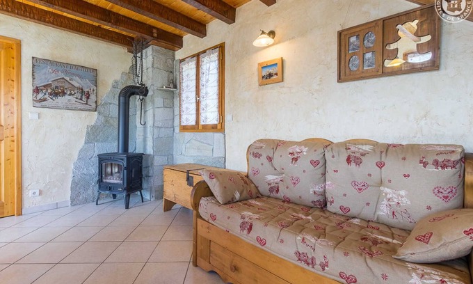 Saint-Pancrace House | Gite DES Colonnes - St-pancrace