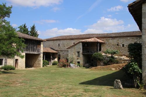 Cumont House | Gite du Chateau Des Fours