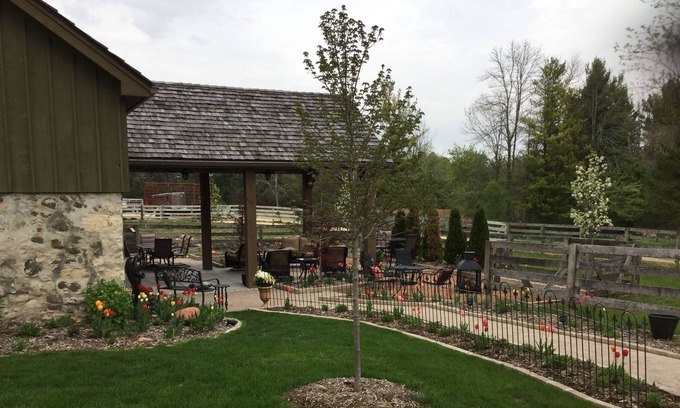 Colgate House | Gjestgiveriet - The history book got you away