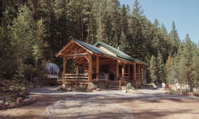 Essex Cabin | Glacier Cabin, Hot Tub, Stunning views, RV Hookup