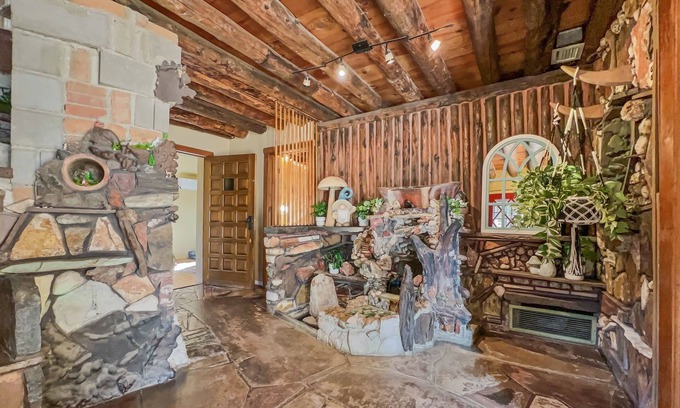 Payson House | Glade Payson 4 Bedroom Home by RedAwning