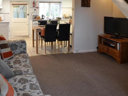 East Dereham House | Glen Cottage