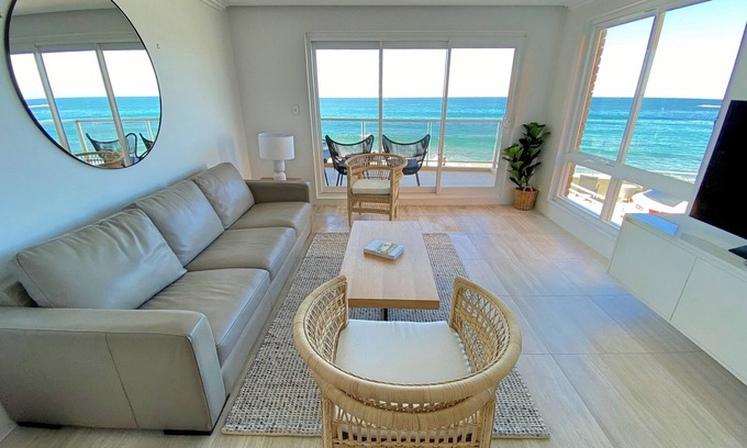 Cronulla Apartment | Gobsmacking Views 2, with Direct Beach Access
