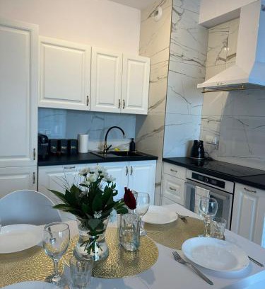 Katowice Apartment | GoldClass Apartament- prywatny parking- zdalne zameldowanie